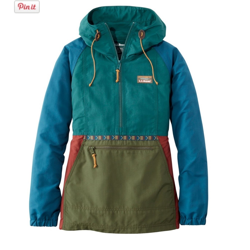LL Bean Mountain Classic Anorak. Quarter zip pull over. Size medium.